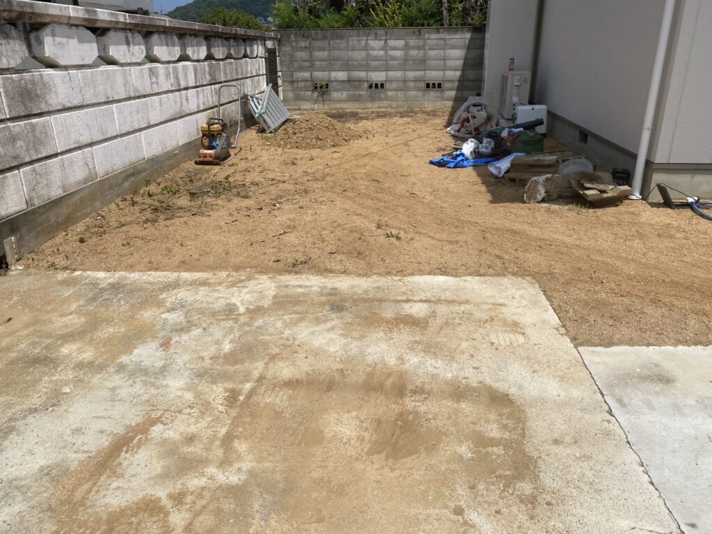 【綾川町ＭＩ様邸】庭石を活かし、風情あるお庭へ✨庭石再配置完了 (株)カインズガーデン｜香川の庭リフォーム工事，庭仕舞い