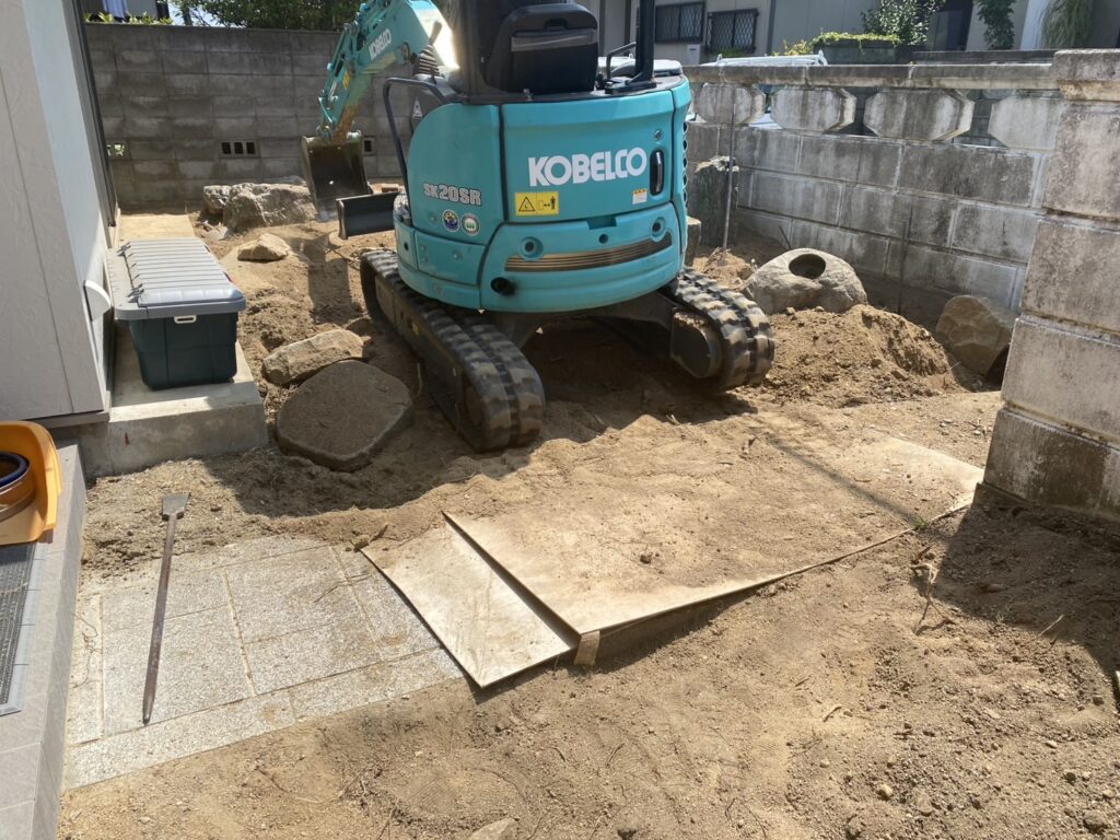 【綾川町ＭＩ様邸】庭石を活かし、風情あるお庭へ✨庭石再配置完了 (株)カインズガーデン｜香川の庭リフォーム工事，庭仕舞い