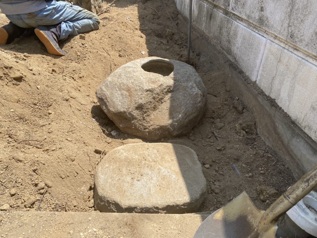 【綾川町ＭＩ様邸】庭石を活かし、風情あるお庭へ✨庭石再配置完了 (株)カインズガーデン｜香川の庭リフォーム工事，庭仕舞い