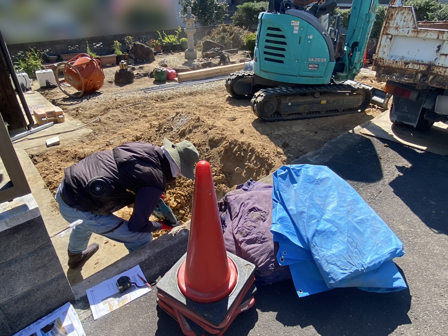 【綾川町ＭＯ様邸】坪庭撤去ＯＫ✨コンクリート基礎の準備をします (株)カインズガーデン｜香川県の庭リフォーム工事