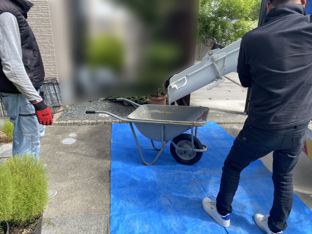 【観音寺市Ｓ様邸】物置設置｜物置の土間コンクリート打設完了 (株)カインズガーデン｜香川県の庭リフォーム工事