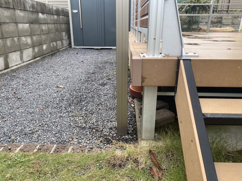 【坂出市Ａ様邸】カーポートとテラス屋根追加・パネル交換・植栽移設㊗完工 (株)カインズガーデン｜香川県の庭リフォーム工事