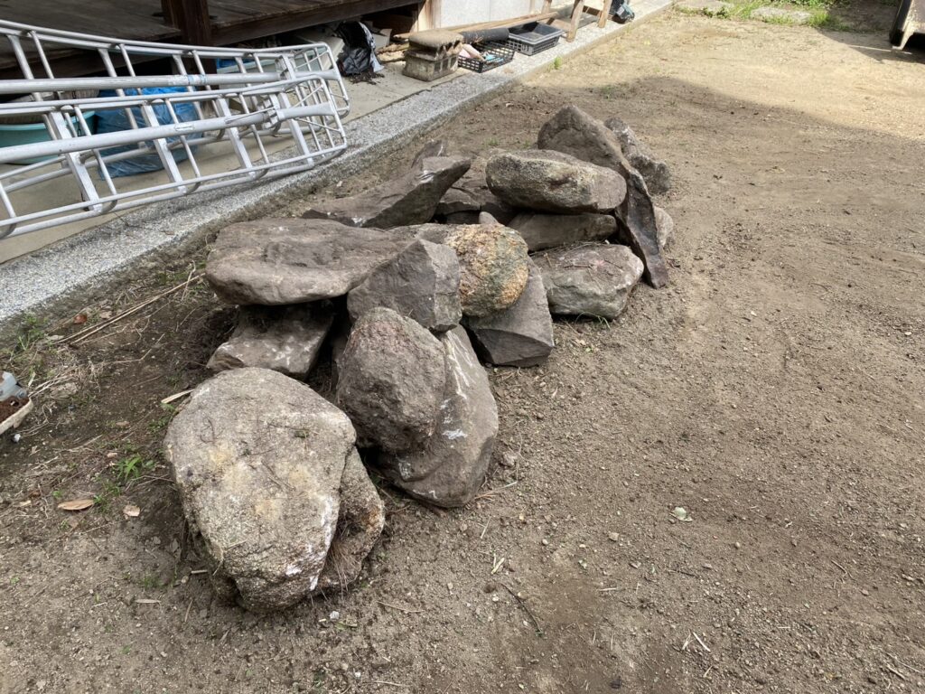 【三豊市S様邸】スッキリ綺麗な土の地面はウン年ぶり✨庭仕舞い工事㊗完工 (株)カインズガーデン|香川県の庭リフォーム工事 【三豊市S様邸】スッキリ綺麗な土の地面はウン年ぶり✨庭仕舞い工事㊗完工 (株)カインズガーデン|香川県の庭リフォーム工事