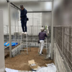 【高松市Ｓ様邸】バイクガレージ設置中｜バイクガレージ組み立てます (株)カインズガーデン｜香川県の庭リフォーム工事