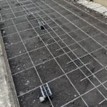 【綾川町ＳＩ様邸】庭仕舞い工事｜スッキリ鋤取りしコンクリート打設中 (株)カインズガーデン｜香川の雑草対策，庭リフォーム