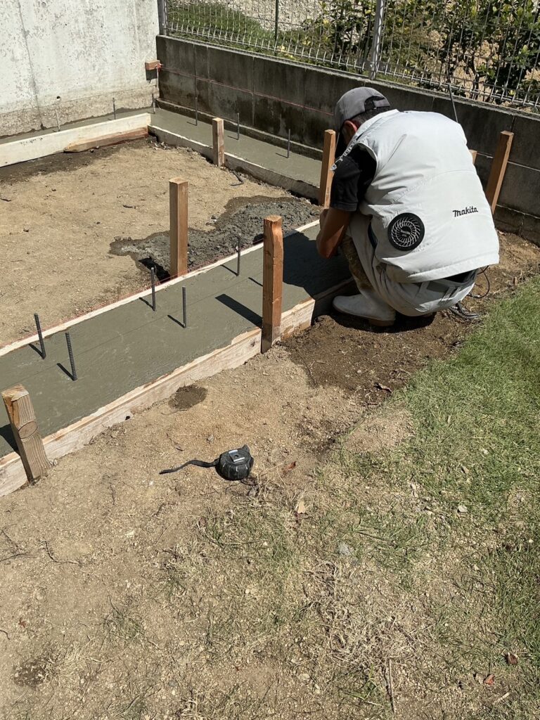 【観音寺市Ｓ様邸】裏庭に大サイズ物置完成✨庭リフォーム工事㊗完工 (株)カインズガーデン｜香川県の庭仕舞い工事