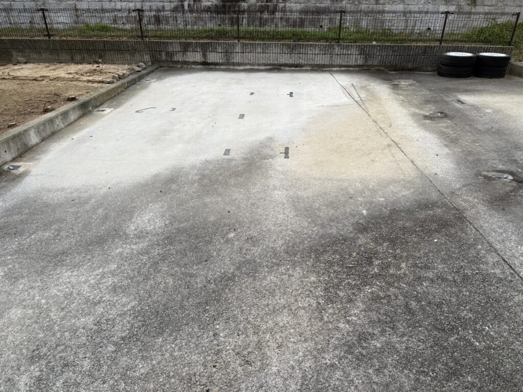 【綾川町Ｙ様邸】駐車場拡張工事｜生垣や庭木、既存カーポート撤去完了👌 (株)カインズガーデン｜香川県の庭仕舞い工事