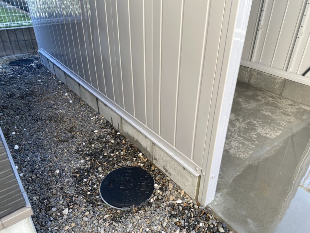 【善通寺市Ｎ様邸】バイクガレージ工事㊗完工｜愛車を守るバイク保管庫完成✨ (株)カインズガーデン｜香川県の庭仕舞い工事