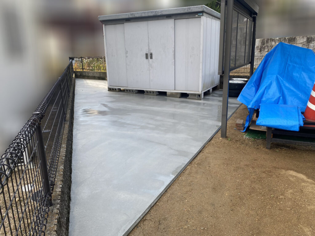 【綾川町Ｙ様邸】駐車場拡張工事㊗完工｜広々駐車スペース＆重厚感がカッコイイ折板カーポート完成✨ (株)カインズガーデン