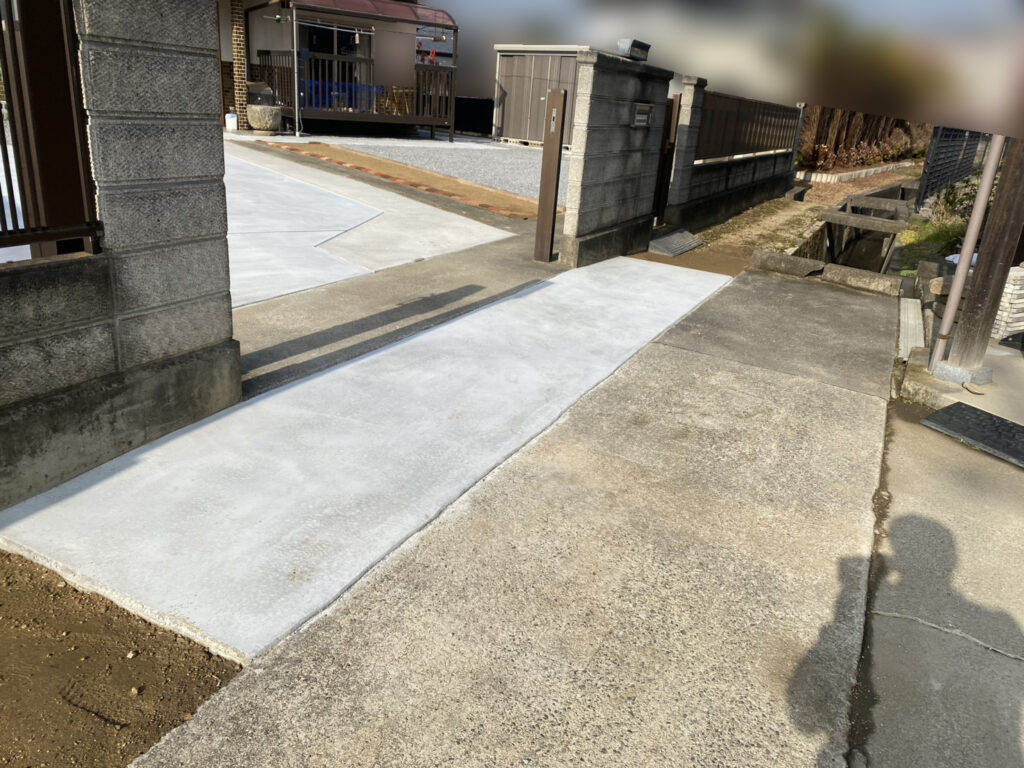 【綾川町Ｍ様邸】庭じまい工事㊗完工｜駐車場広々！お庭は防草シート＆砂利でスッキリ爽快仕上げ✨ (株)カインズガーデン