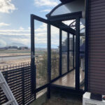 【三豊市Ａ様邸】サンルーム工事着工⛑｜お家の外壁塗装に備え、既存サンルームを撤去します (株)カインズガーデン