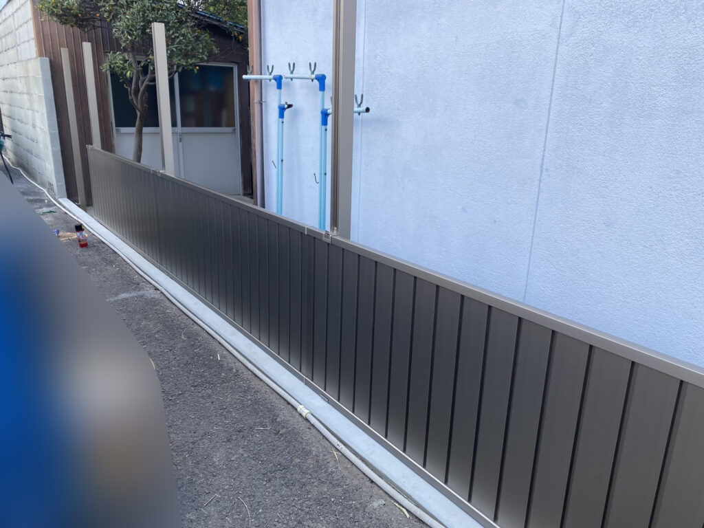 【高松市Ｋ様邸】塀工事㊗完工｜８段積ブロック塀から、スッキリ軽量長持ち＆安心の目隠しフェンス✨ (株)カインズガーデン