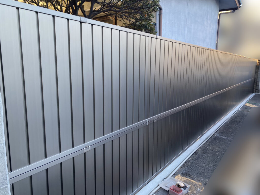 【高松市Ｋ様邸】塀工事㊗完工｜８段積ブロック塀から、スッキリ軽量長持ち＆安心の目隠しフェンス✨ (株)カインズガーデン