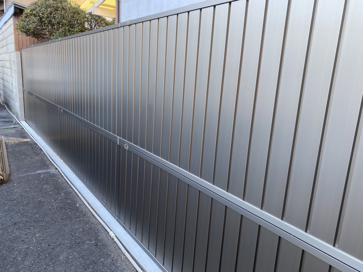 【高松市Ｋ様邸】塀工事㊗完工｜８段積ブロック塀から、スッキリ軽量長持ち＆安心の目隠しフェンス✨ (株)カインズガーデン