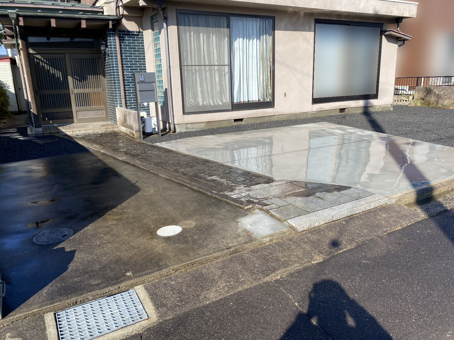 【香川町Ｈ様邸】駐車場拡張＆庭じまい工事㊗完工｜駐車スペース広々✨お庭はスッキリ雑草対策完了💪 (株)カインズガーデン