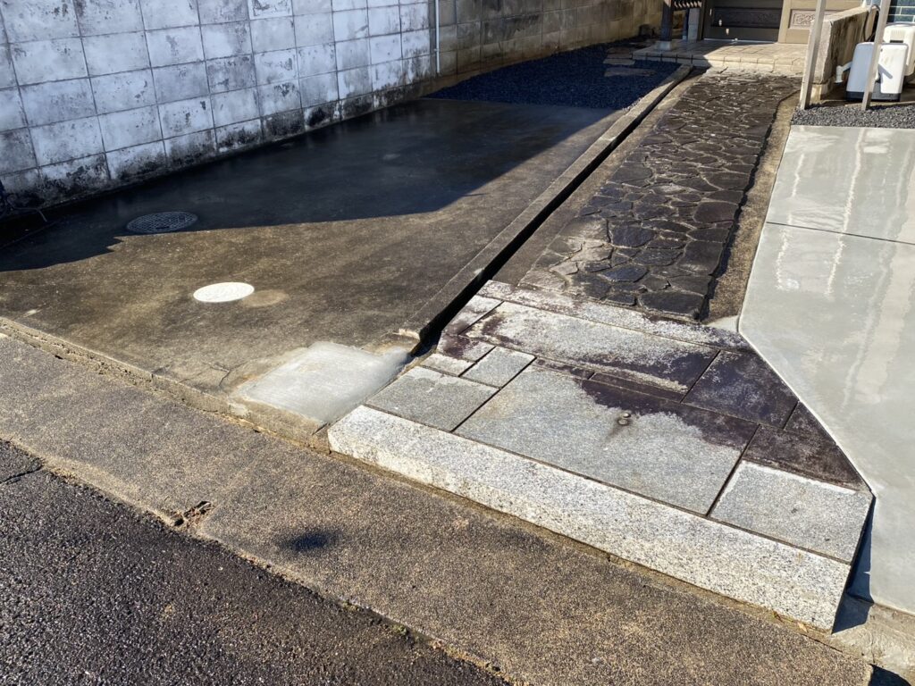 【香川町Ｈ様邸】駐車場拡張＆庭じまい工事㊗完工｜駐車スペース広々✨お庭はスッキリ雑草対策完了💪 (株)カインズガーデン