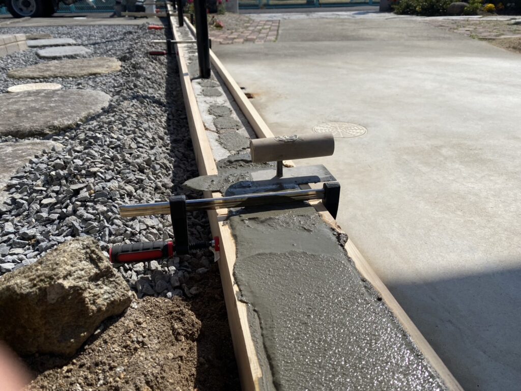 【香川町Ｈ様邸二期】ブロックフェンス工事㊗完工｜軽量メッシュフェンスで安心✨境界面スッキリ完成 (株)カインズガーデン