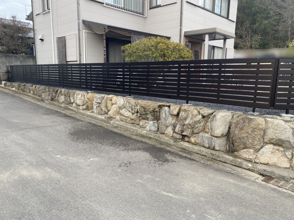 【綾川町Ｓ様邸】庭仕舞い工事㊗完工｜お庭は雑草対策バッチリ👍目隠しフェンスで囲いスッキリ完了✨ (株)カインズガーデン