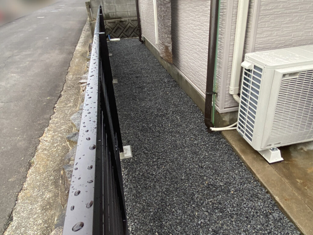 【綾川町Ｓ様邸】庭仕舞い工事㊗完工｜お庭は雑草対策バッチリ👍目隠しフェンスで囲いスッキリ完了✨ (株)カインズガーデン