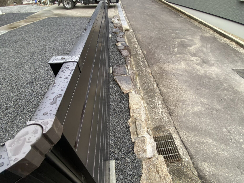 【綾川町Ｓ様邸】庭仕舞い工事㊗完工｜お庭は雑草対策バッチリ👍目隠しフェンスで囲いスッキリ完了✨ (株)カインズガーデン