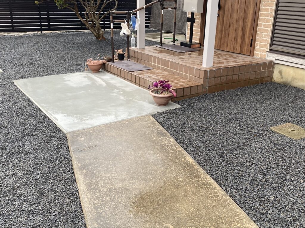 【綾川町Ｓ様邸】庭仕舞い工事㊗完工｜お庭は雑草対策バッチリ👍目隠しフェンスで囲いスッキリ完了✨ (株)カインズガーデン