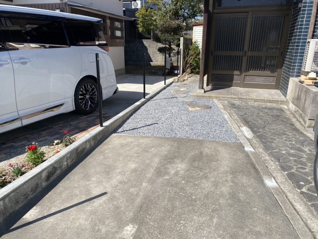 【香川町Ｈ様邸二期】ブロックフェンス工事㊗完工｜軽量メッシュフェンスで安心✨境界面スッキリ完成 (株)カインズガーデン