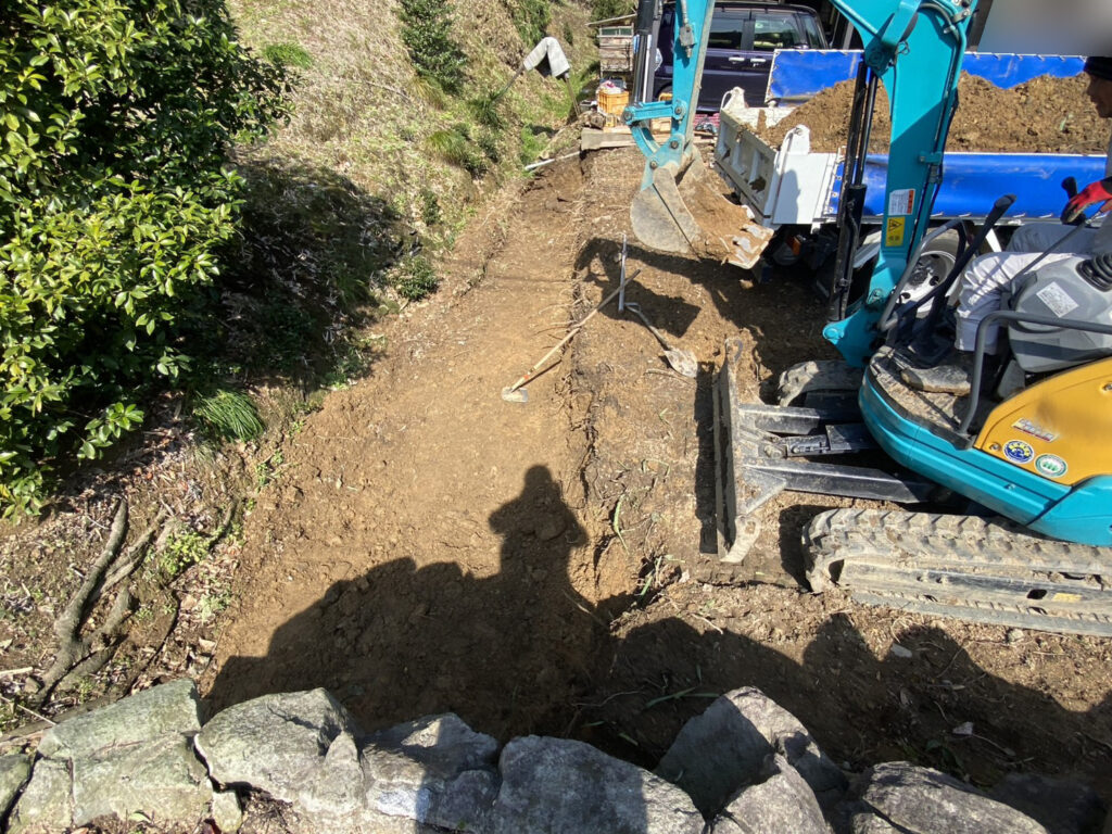 【三豊市Ｏ様邸】庭仕舞い＆ドッグラン工事｜生垣や庭木庭石撤去完了しスッキリ✨ブロックベースも打設 (株)カインズガーデン