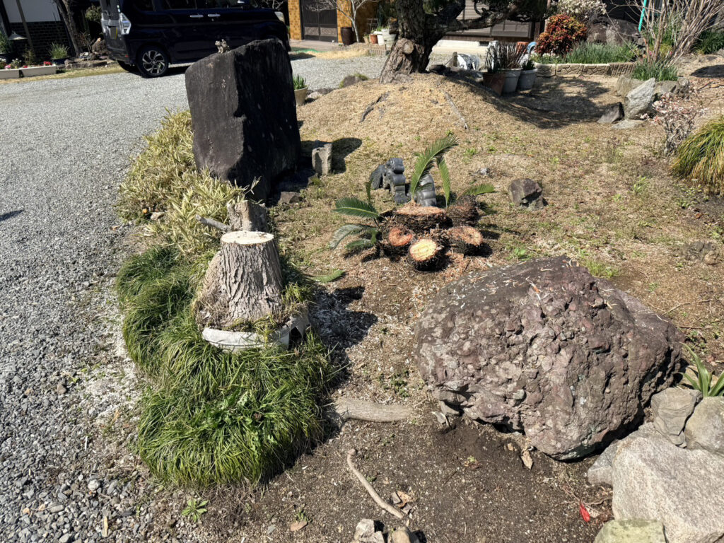 【三豊市Ｏ様邸】庭仕舞い＆ドッグラン工事｜生垣や庭木庭石撤去完了しスッキリ✨ブロックベースも打設 (株)カインズガーデン