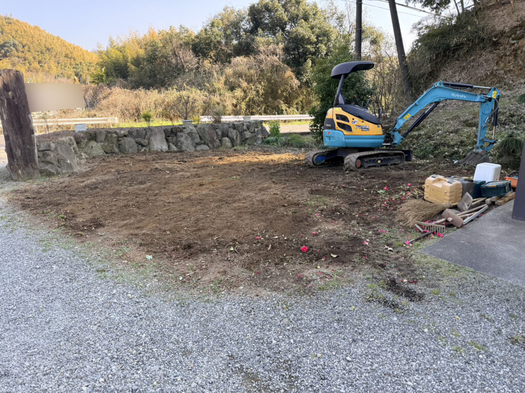 【三豊市Ｏ様邸】庭仕舞い＆ドッグラン工事｜生垣や庭木庭石撤去完了しスッキリ✨ブロックベースも打設 (株)カインズガーデン