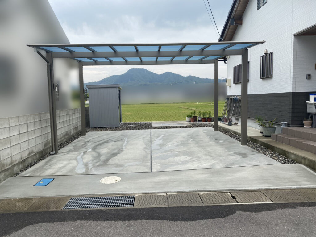 【丸亀市Ｙ様邸】駐車場とカーポート工事㊗完工｜コンクリートとカーポートでスタイリッシュに完成 (株)カインズガーデン