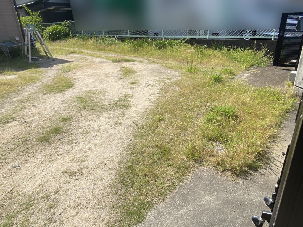 【坂出市Ｏ様邸】庭仕舞い工事着工⛑｜既存の手づくり納屋やテラス屋根撤去，水仙植え替えからスタート (株)カインズガーデン