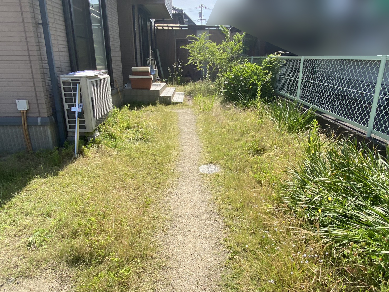 【坂出市Ｏ様邸】庭仕舞い工事着工⛑｜既存の手づくり納屋やテラス屋根撤去，水仙植え替えからスタート (株)カインズガーデン