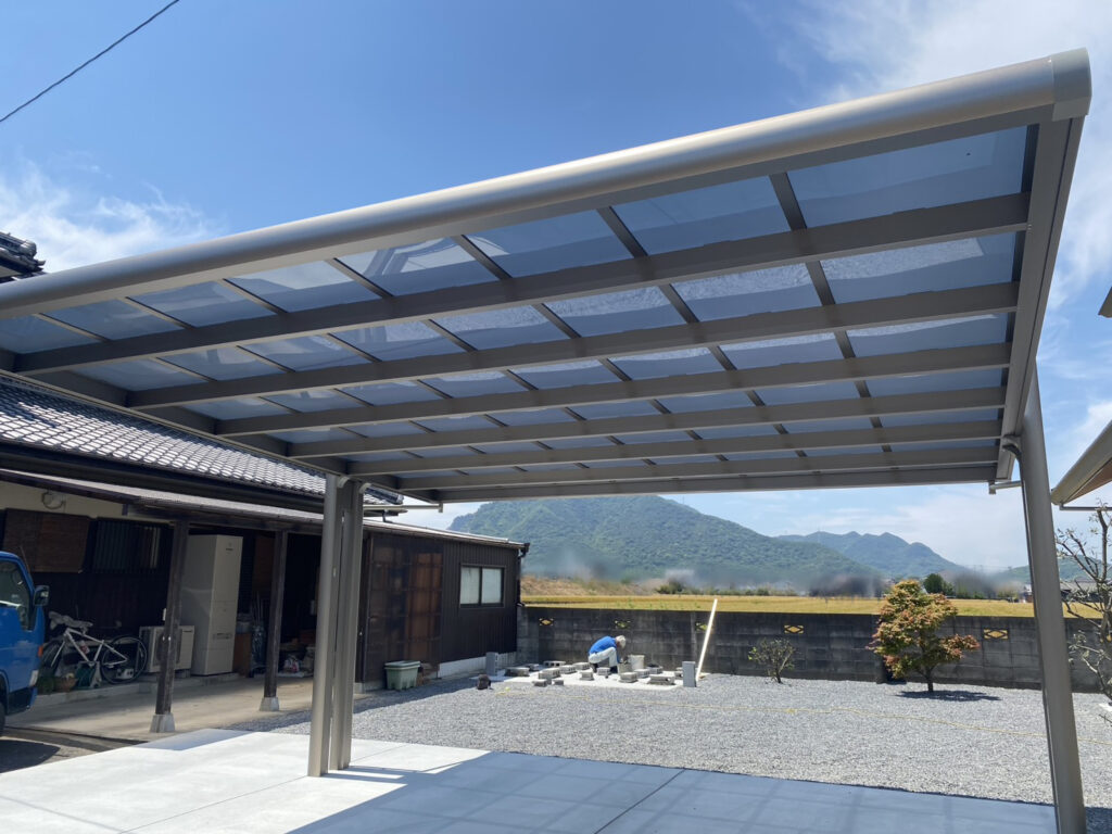 【多度津町Ｔ様邸】雑草対策＆駐車場工事㊗完工｜全面雑草対策完了！スタイリッシュな広々駐車場完成✨ (株)カインズガーデン