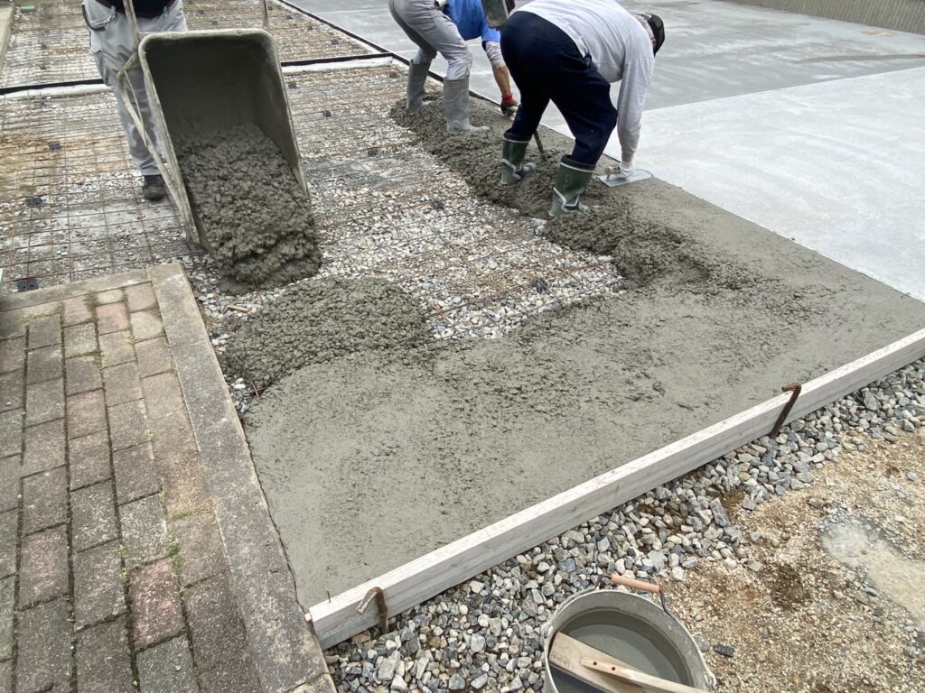【坂出市Ｏ様邸】庭仕舞い工事｜計３回のコンクリート打設が無事完了✨今週中完工へのラストスパート (株)カインズガーデン