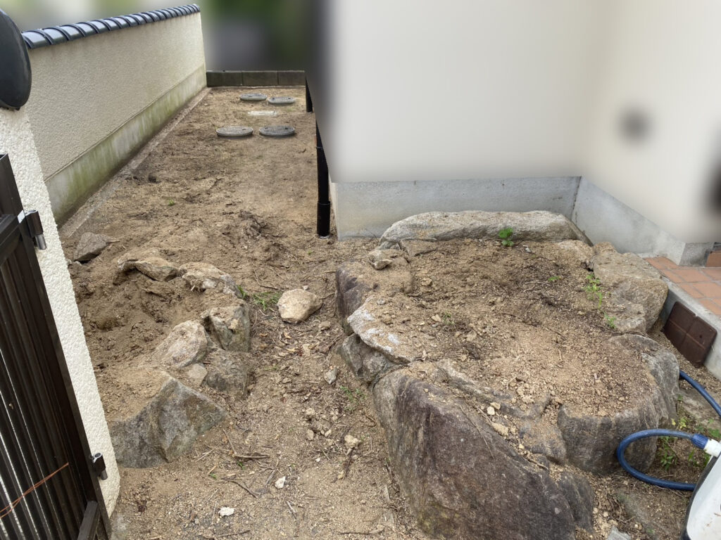 【綾川町Ｋ様邸】雑草対策＆庭仕舞い工事｜コンクリートステップ延長完了✨鋤取り整地も進んでいます (株)カインズガーデン