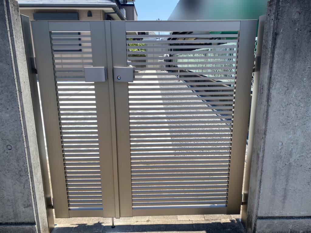 【坂出市Ｏ様邸】庭仕舞い工事㊗完工｜コンクリートのスッキリ広々駐車場完成！雑草対策もバッチリです (株)カインズガーデン