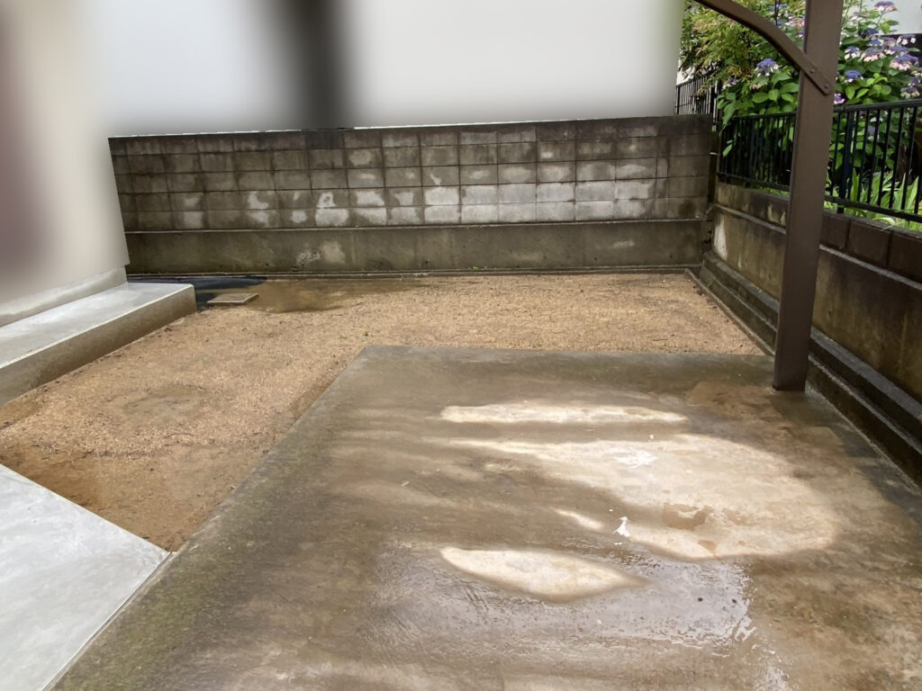 【綾川町Ｋ様邸】雑草対策＆庭仕舞い工事㊗完工｜防草シートや砂利で裏庭＆玄関周りもスッキリ完了✨ (株)カインズガーデン