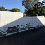 【丸亀市Ｓ様邸】庭リフォーム工事着工⛑｜古くなり崩れてきそうな塗り壁・ブロック塀・ブロック門壁を撤去します