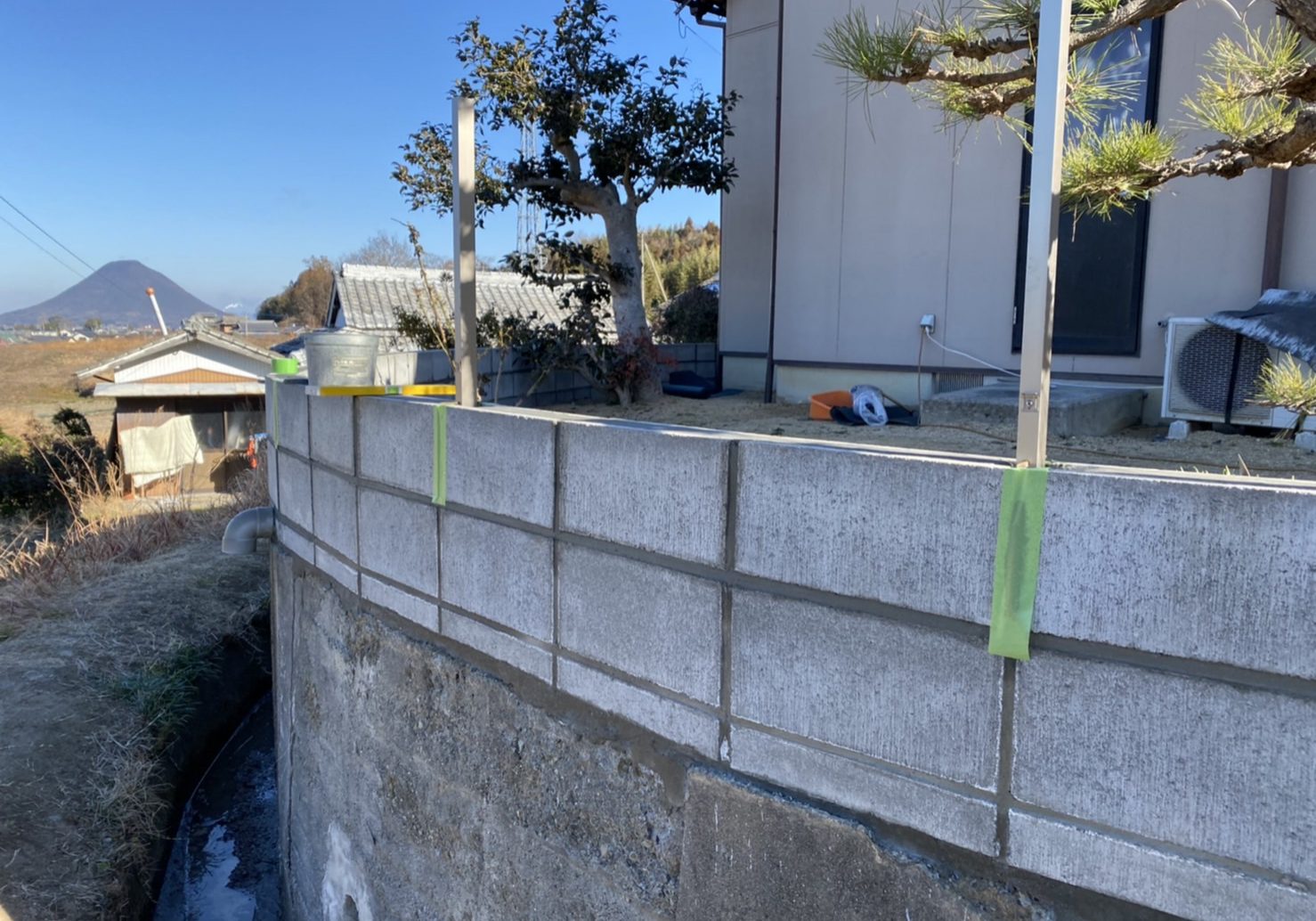 香川県内のブロック塀にフェンスを設置