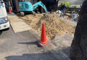 【綾川町ＭＯ様邸】石垣・石の門柱撤去完了✨坪庭解体も順調です (株)カインズガーデン｜香川県の庭リフォーム工事