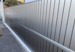 【高松市Ｋ様邸】塀工事㊗完工｜８段積ブロック塀から、スッキリ軽量長持ち＆安心の目隠しフェンス✨ (株)カインズガーデン