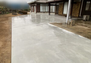 【綾川町Ｔ様邸】雑草対策＆庭仕舞い工事㊗完工｜コンクリートの最強雑草対策仕上げでスッキリ完了✨ (株)カインズガーデン