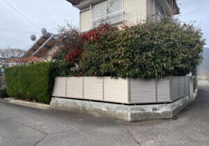 【高松市Ｋ様邸】庭じまい工事着工⛑｜生垣のカイヅカや花壇・庭木植栽撤去＆サイクルポート移設します (株)カインズガーデン