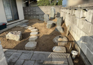 【綾川町ＭＩ様邸】庭石を活かし、風情あるお庭へ✨庭石再配置完了 (株)カインズガーデン｜香川の庭リフォーム工事，庭仕舞い