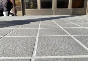 【綾川町Ｔ様邸】雑草対策＆庭仕舞い工事｜玄関タイル完成✨土間コンクリートの打設準備をします (株)カインズガーデン